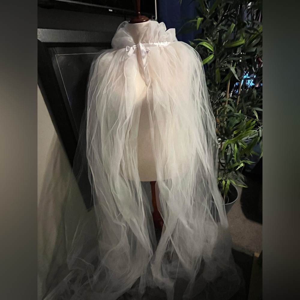 Like new Floor-length White Tulle Cape